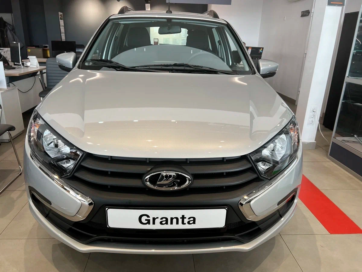 Lada Granta Универсал в наличии по цене от 432 000 рублей